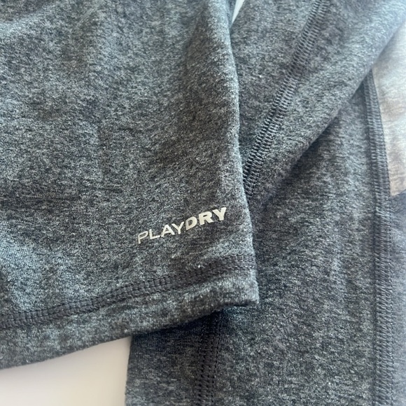 Long sleeve shirt women’s Reebok athletic pullover gray, two-tone size medium - Picture 5 of 7